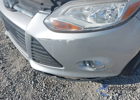 2014 Ford Focus Se from USA, damaged, VIN 1FADP3F20EL235212